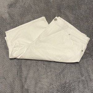Gloria Vanderbilt All Around Slimming Effect Bermuda Shorts
